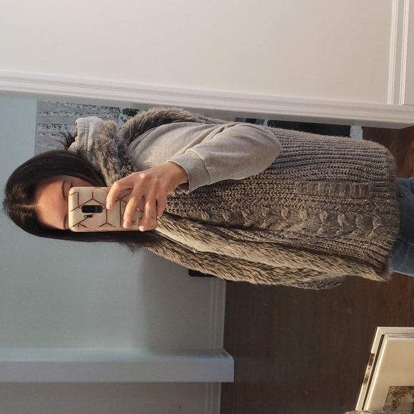 Zara Faux Fur Cable Knit Vest - Picture 3 of 11